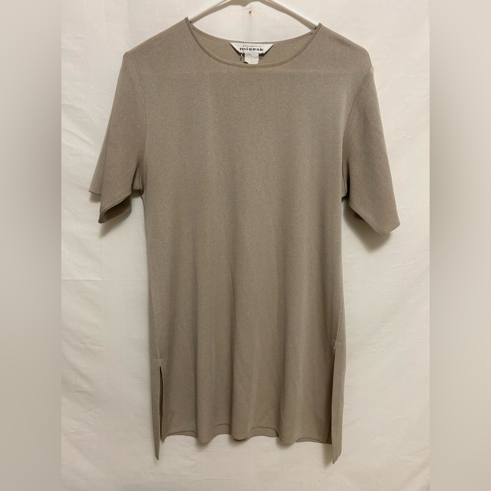 Exclusively Misook Shirt Sleeve Rayon/Acrylic/Polyester Blend Shirt Size‎ Small